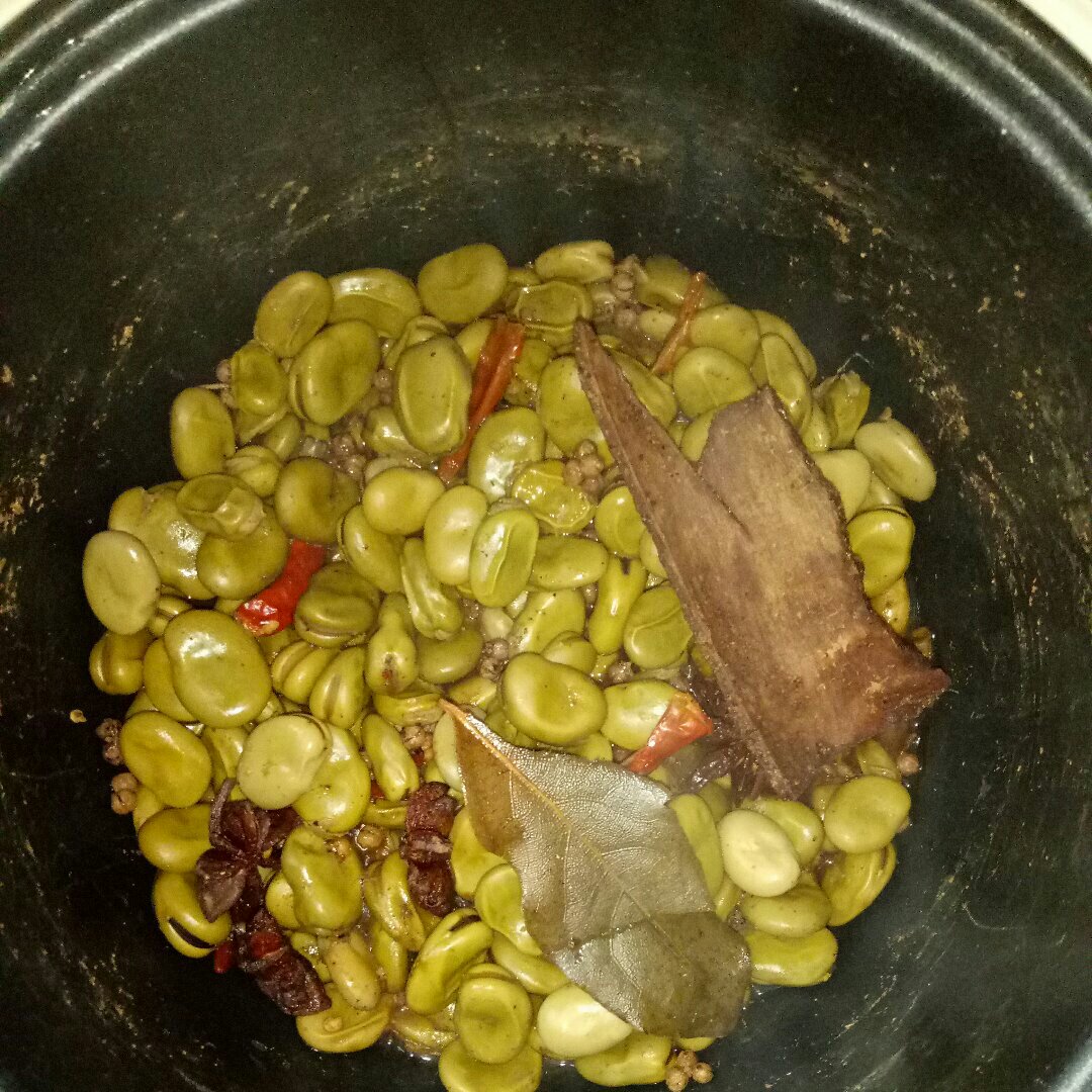董太的私房菜--水煮系列之 五香蚕豆