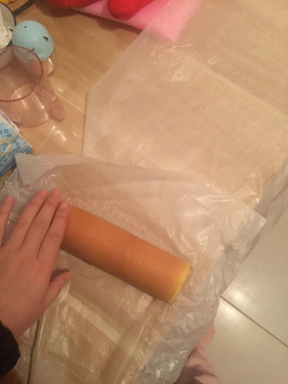 芒果蛋糕卷（详细的小四卷制作视频）