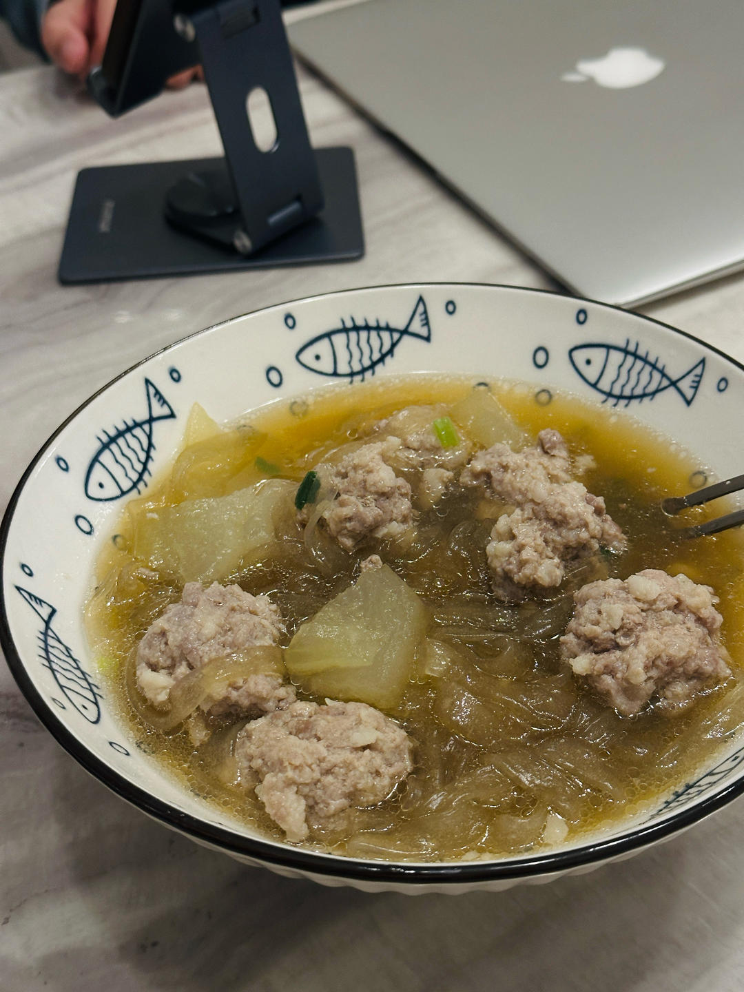 巨鲜美的冬瓜丸子汤