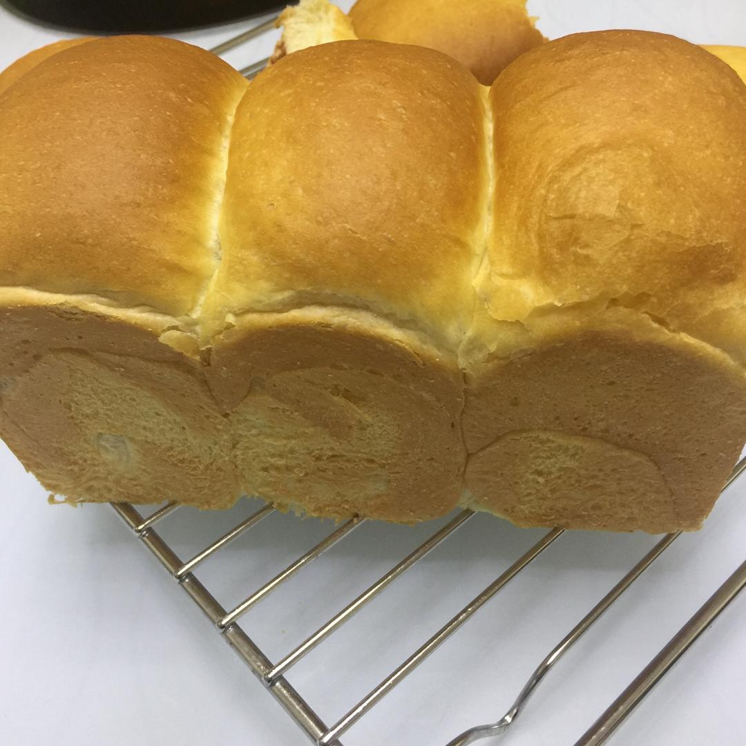 淡奶油老式吐司