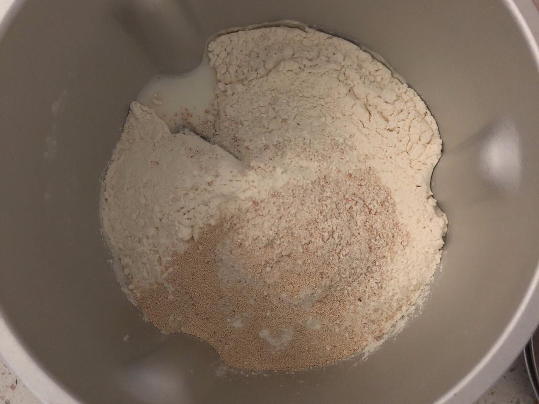 纯奶手撕吐司的做法 步骤1