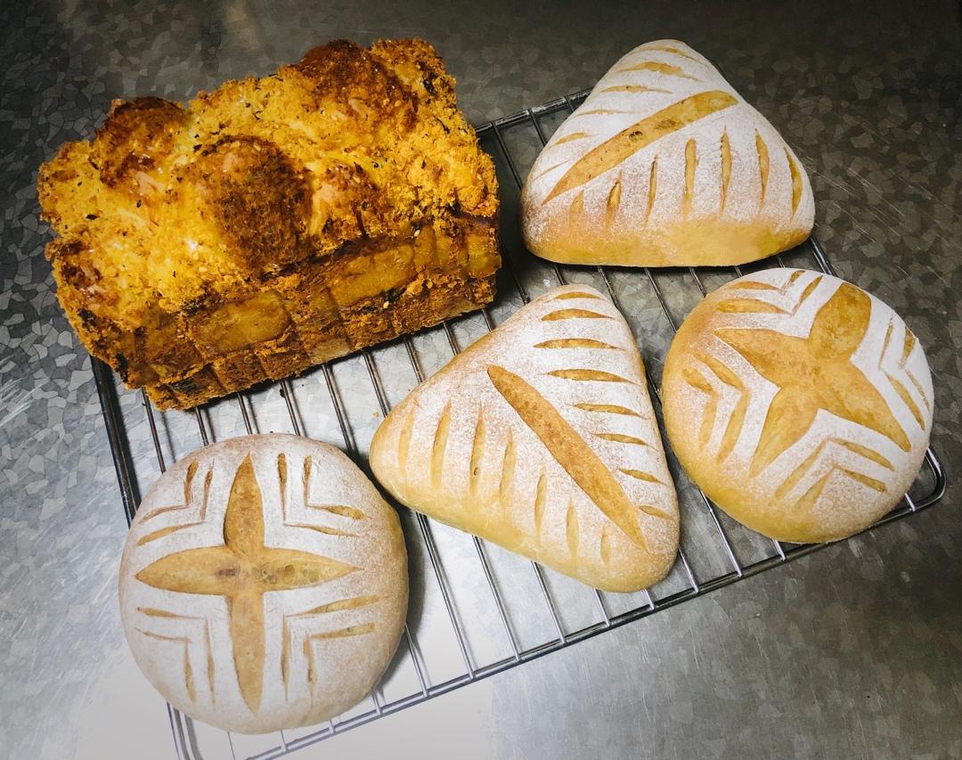 超多料的海苔肉松芝士吐司