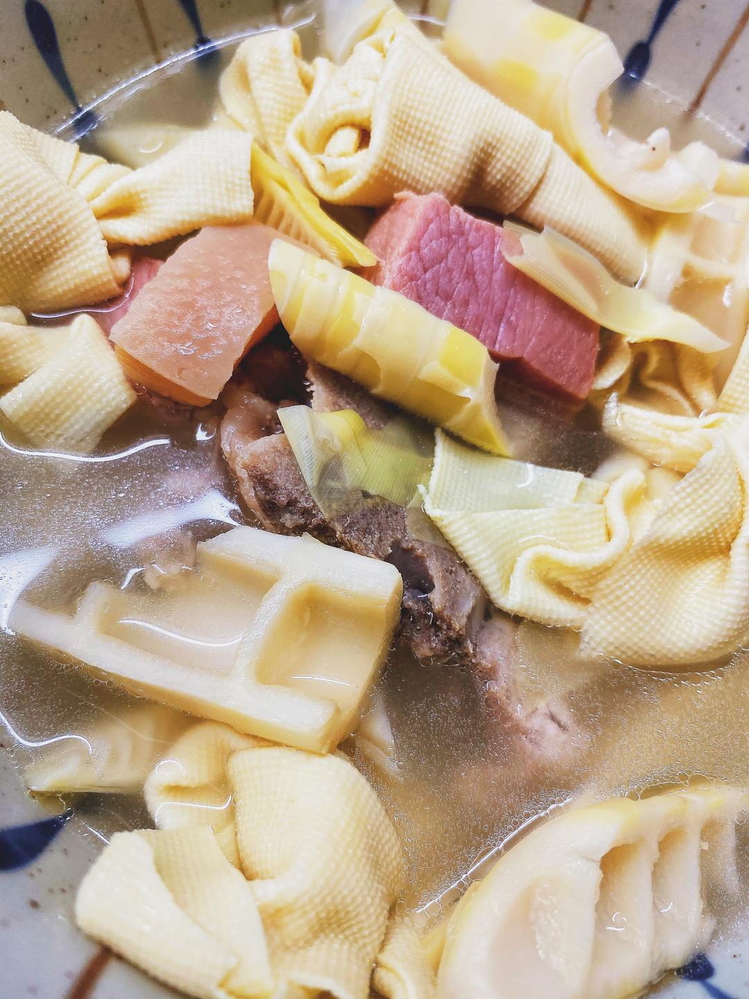 不加盐的腌笃鲜