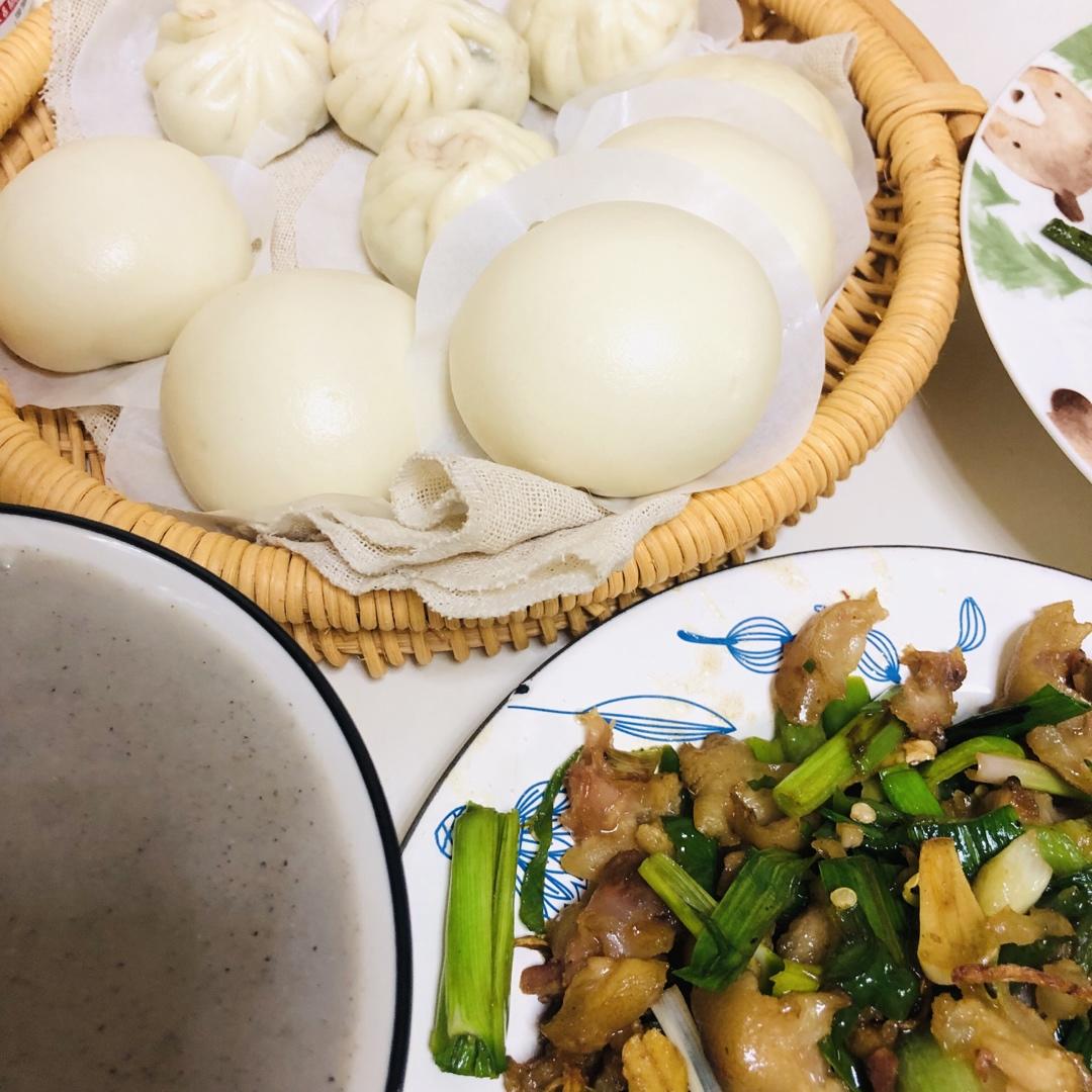 新手做馒头也能100%成功——附上非常详细的视频步骤（一次发酵法）
