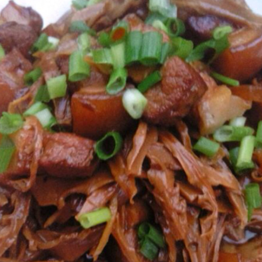 笋干焖牛肉