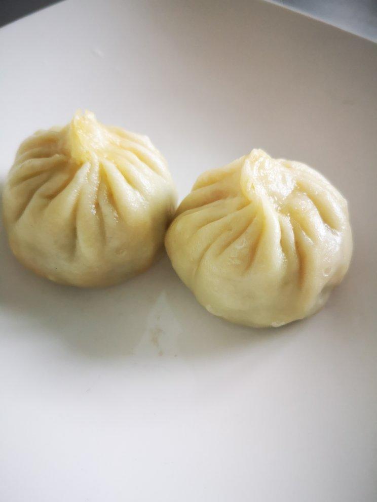 shulala做的无肉也欢:两款素馅烫面包子