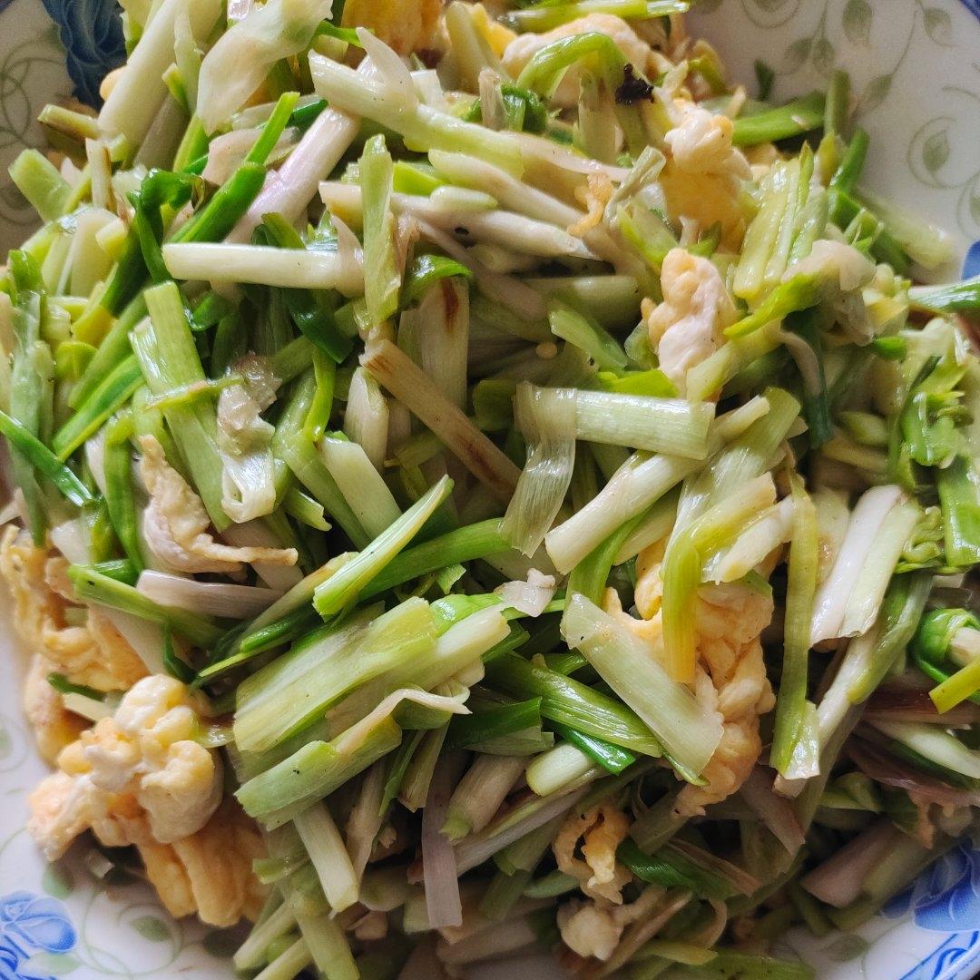 蒜苗炒鸡蛋