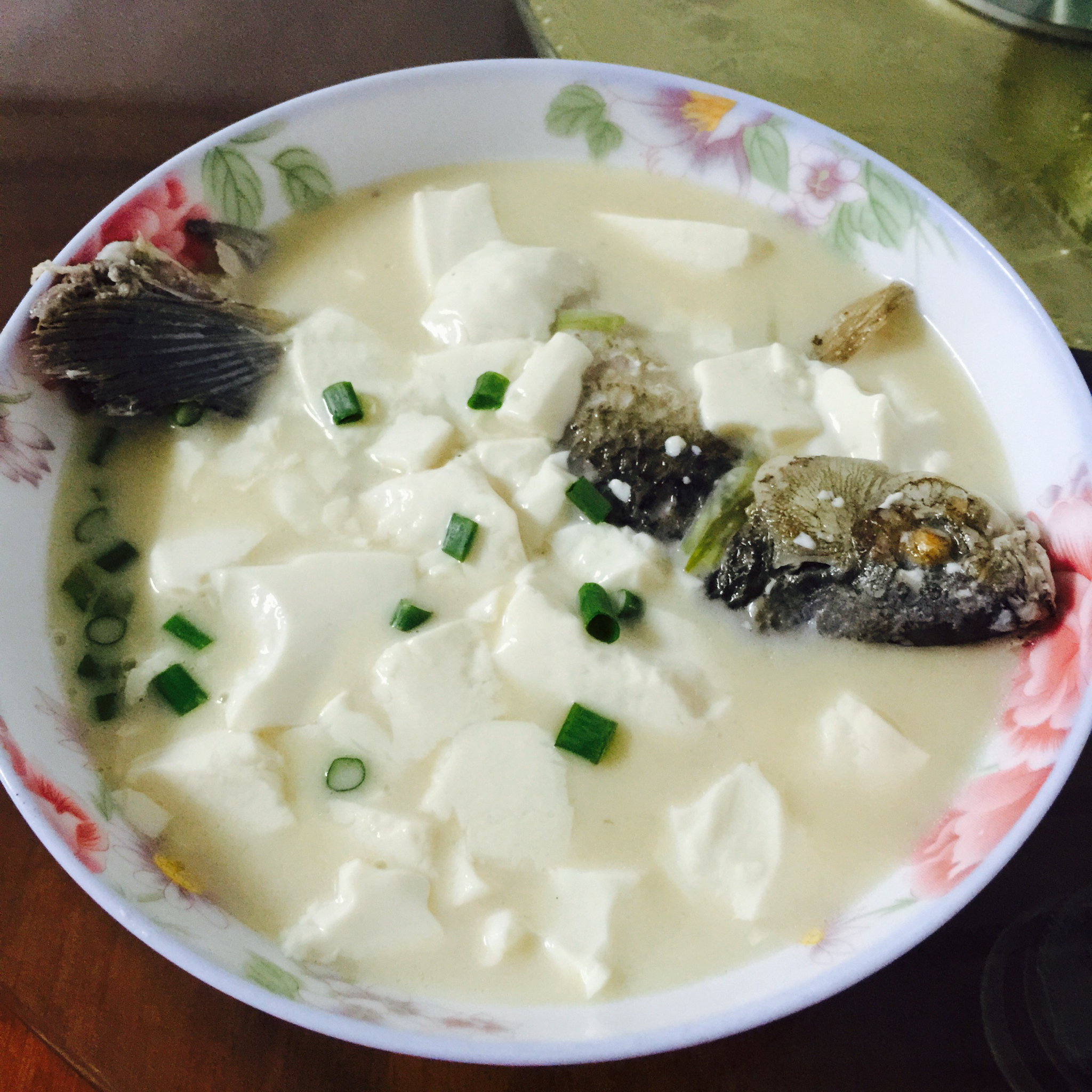 鲫鱼豆腐汤