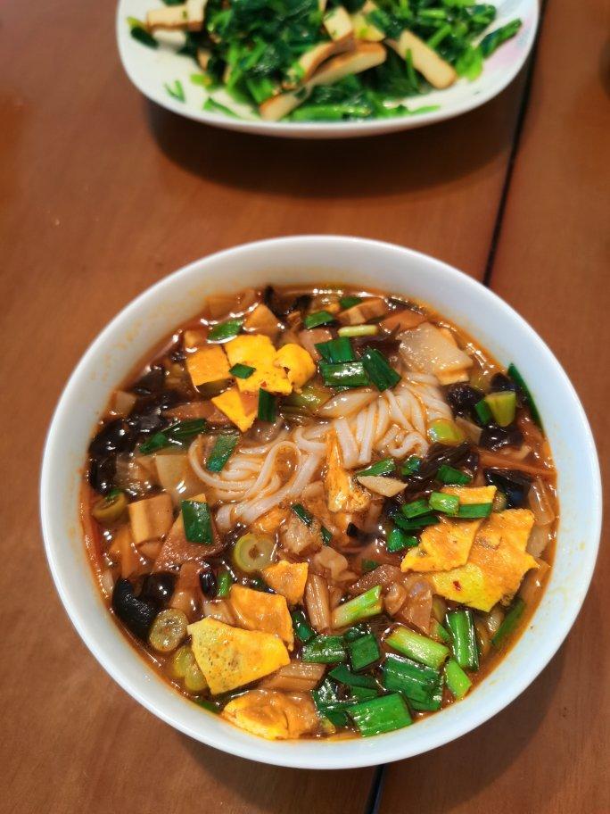 花期蜜语做的岐山臊子面