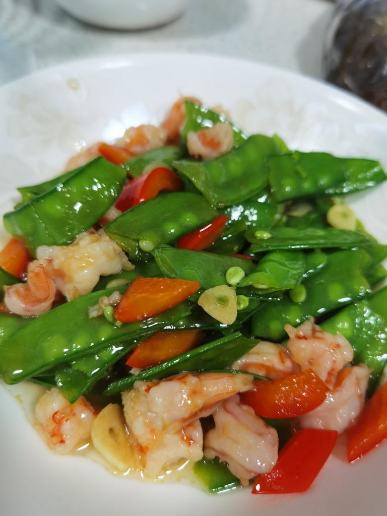 荷兰豆炒虾仁的做法