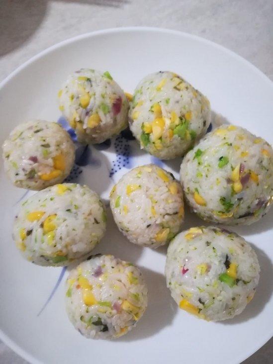 饭团🍙