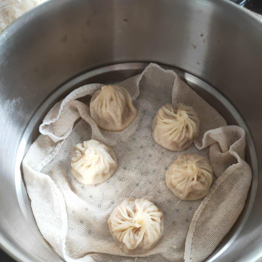 轻松自制小笼包