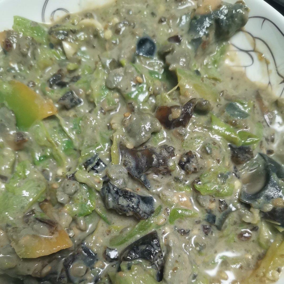 不用擂的烧椒皮蛋