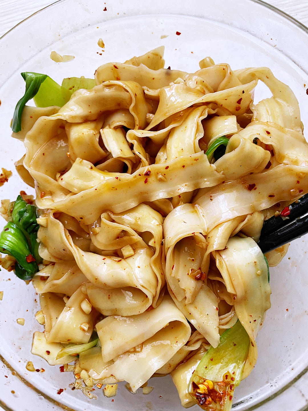 十分钟就能吃上的超简单油泼面