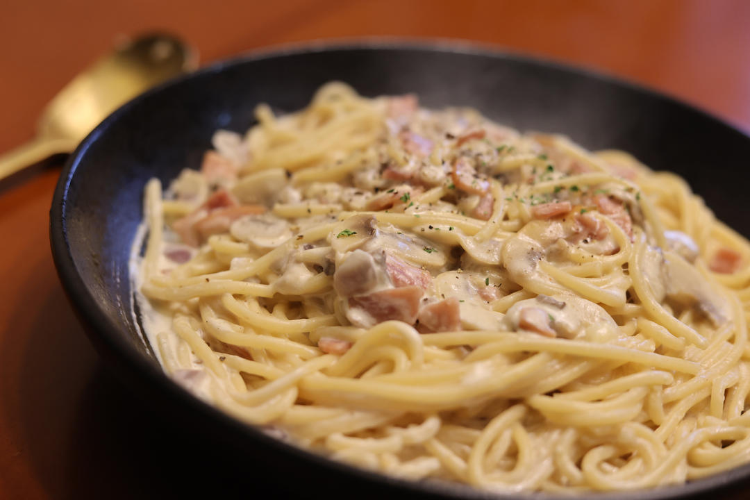 奶油蘑菇培根意大利面