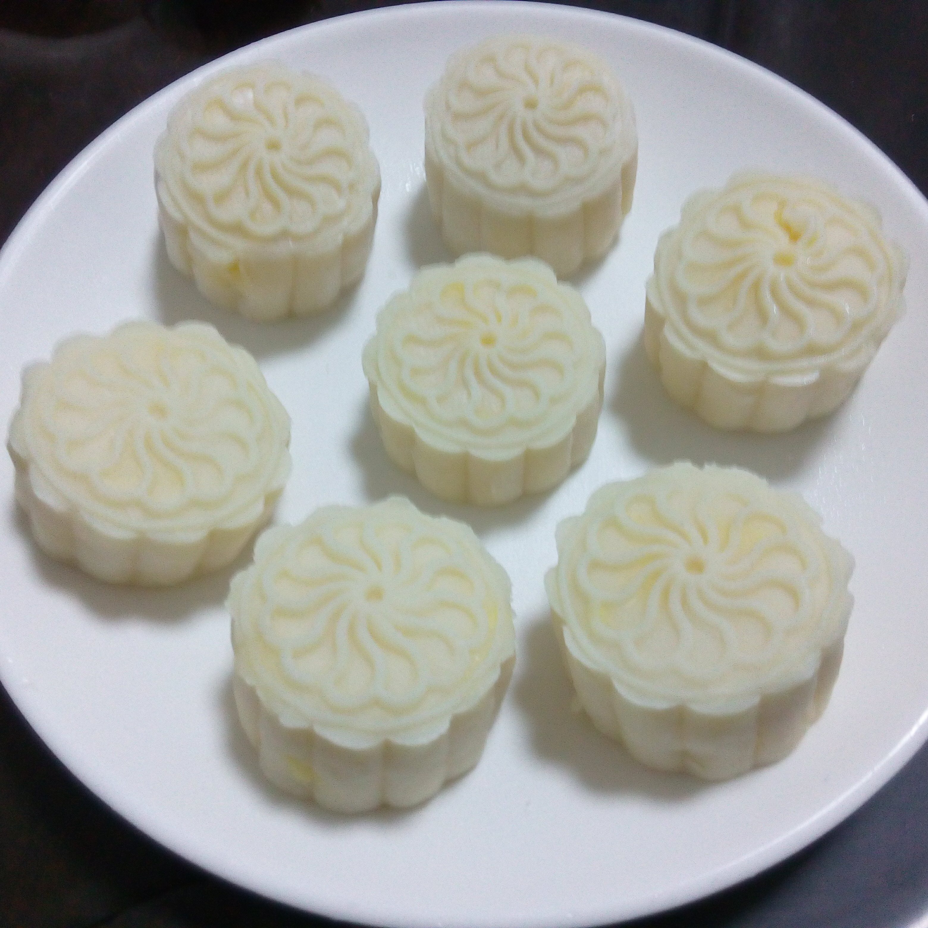 《Tinrry下午茶》冰皮月饼（奶黄馅）