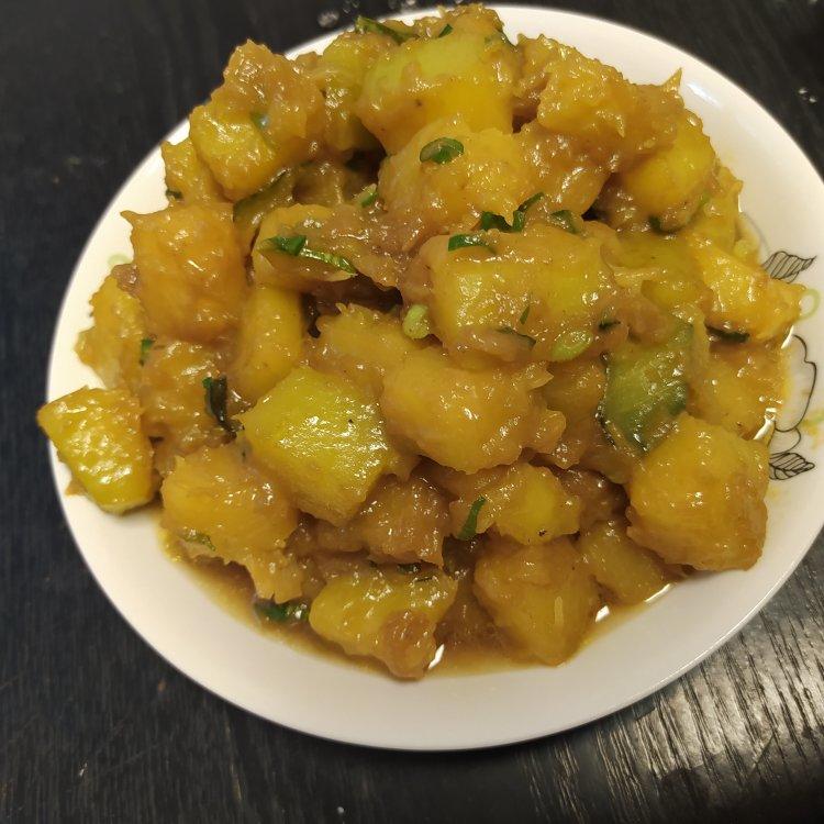 猪肉都不换的焖南瓜～吃起来糯糯甜甜咸咸的！