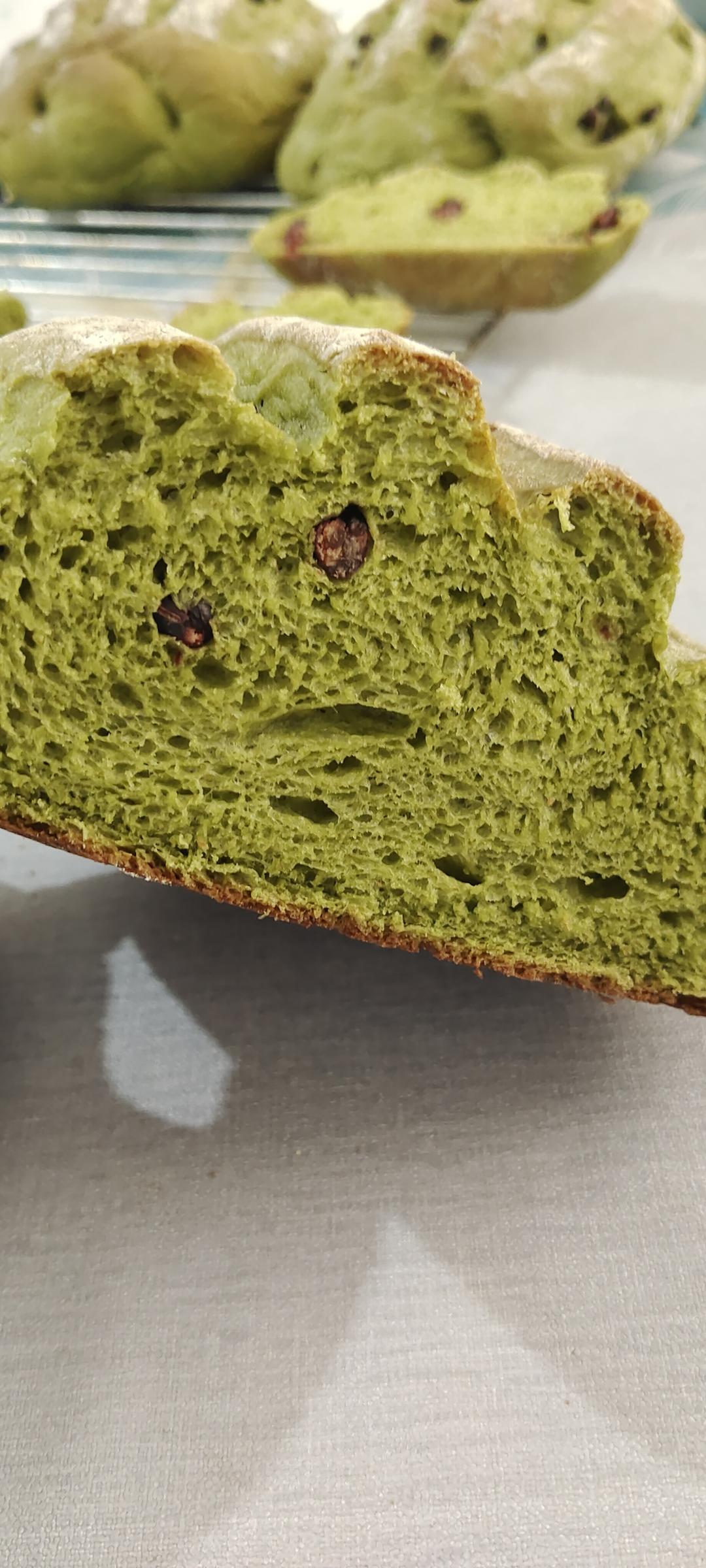 柔软的像云朵~抹茶红豆牛奶哈斯面包