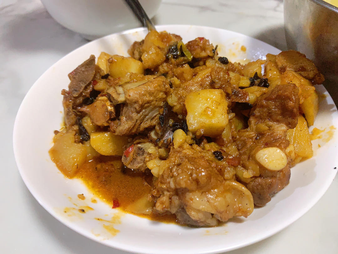 土豆炖排骨