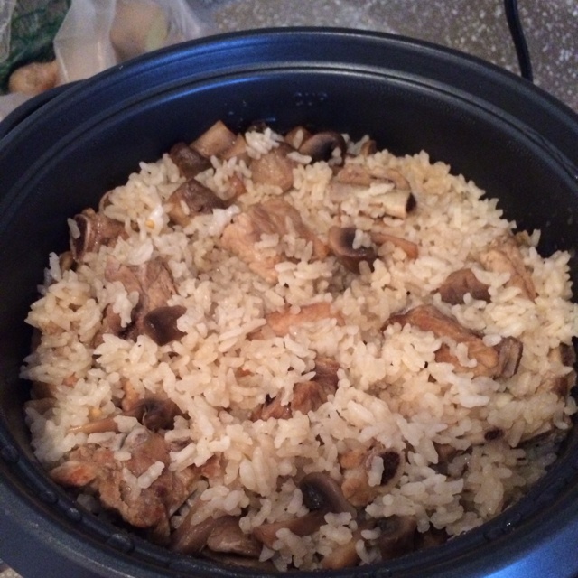 喷香排骨焖饭（爆好吃）