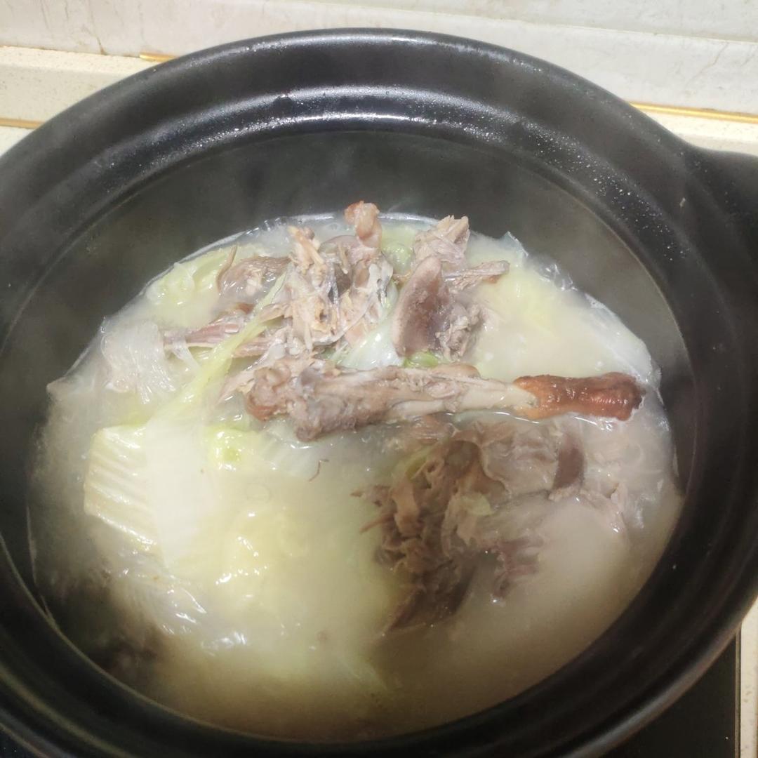 白菜粉丝鸭架汤