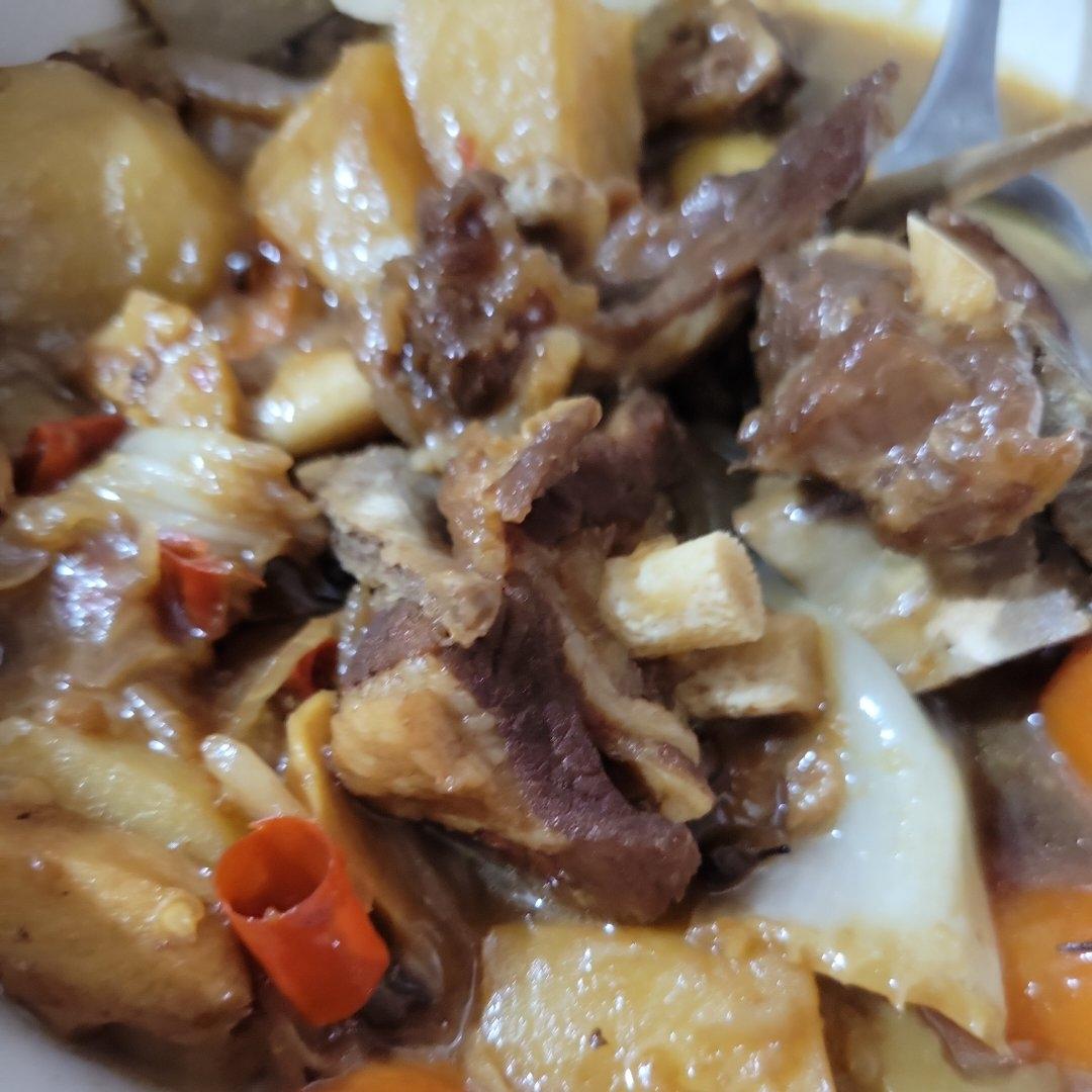 酥而不腻的红烧羊排