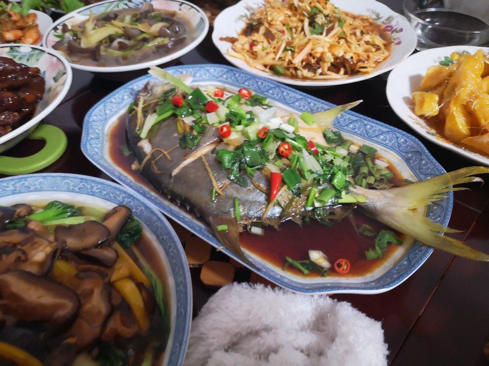 清蒸鲈鱼