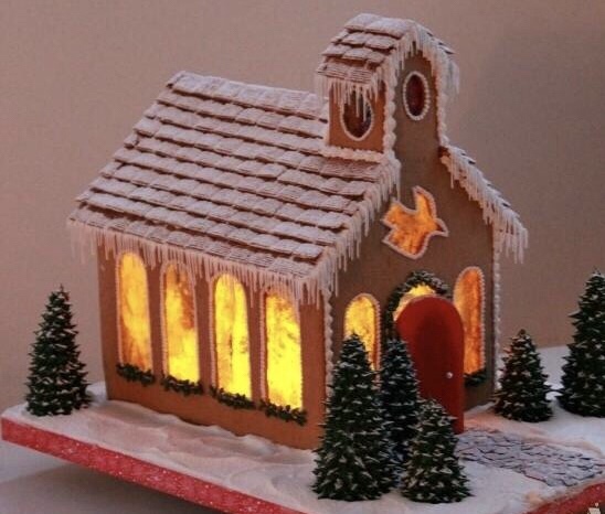 超级容易的圣诞节姜饼屋（进阶版:教堂姜饼屋）的做法