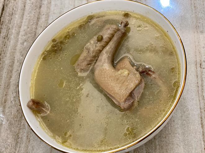超简易的鸽子绿豆汤的做法