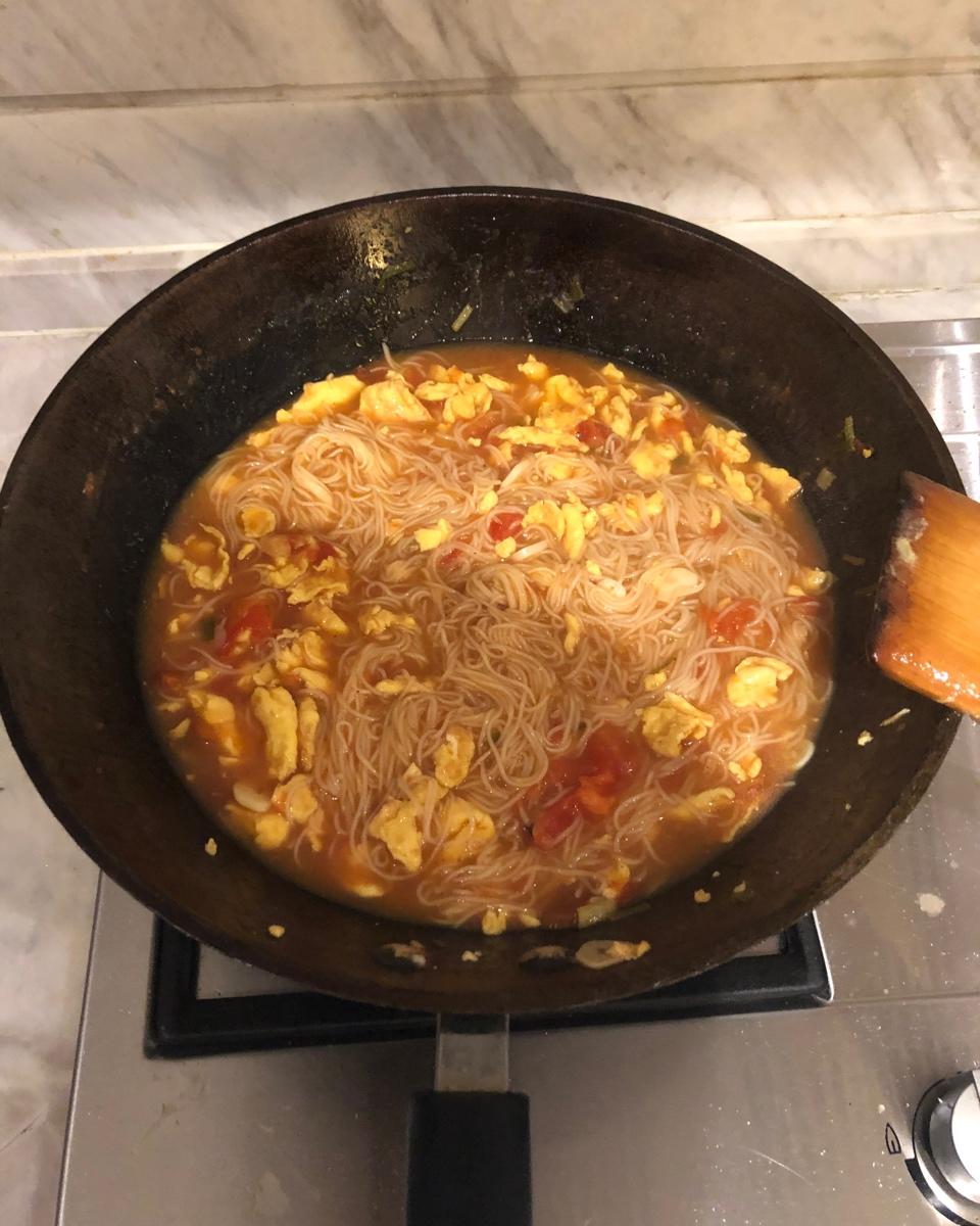 恨不得抱着锅舔的番茄鸡蛋面