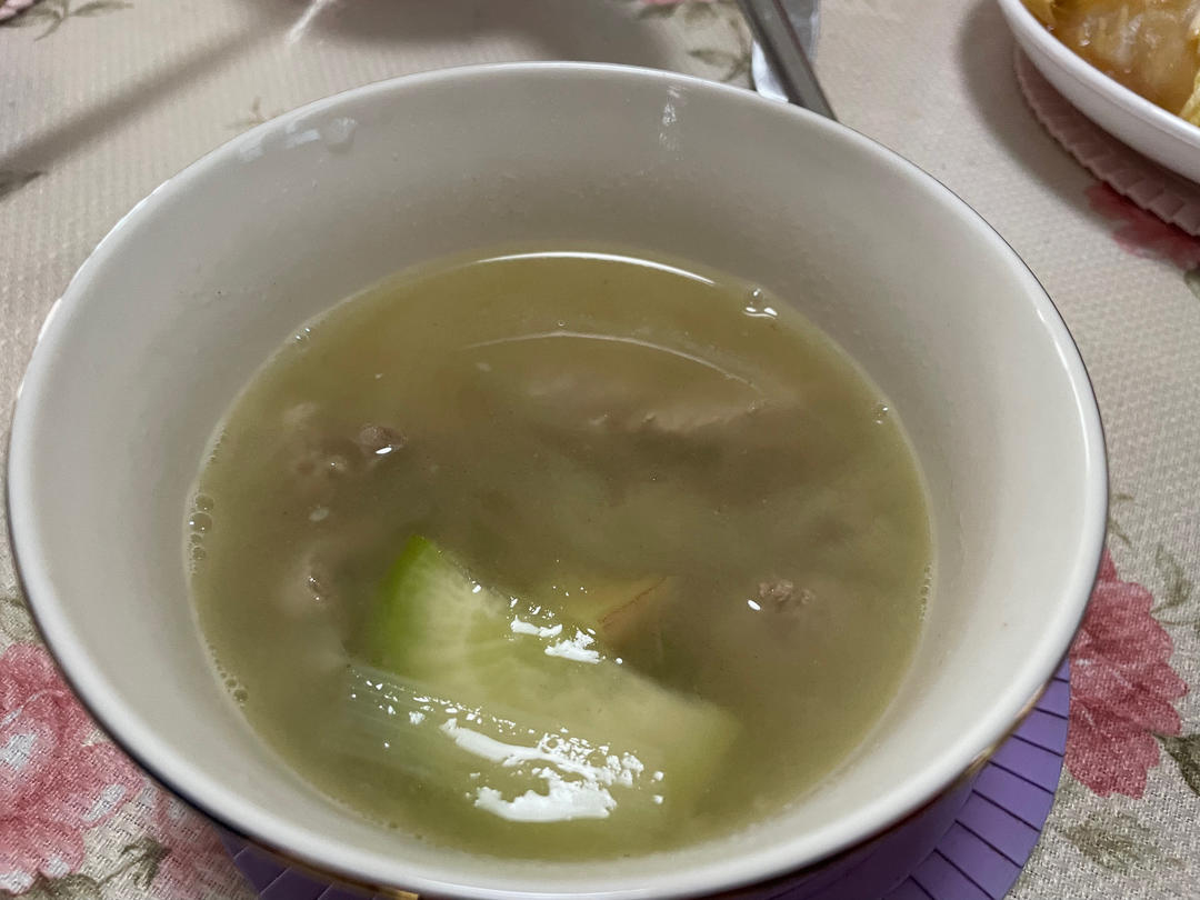 奶白色！羊头肉羊杂白萝卜粉丝汤