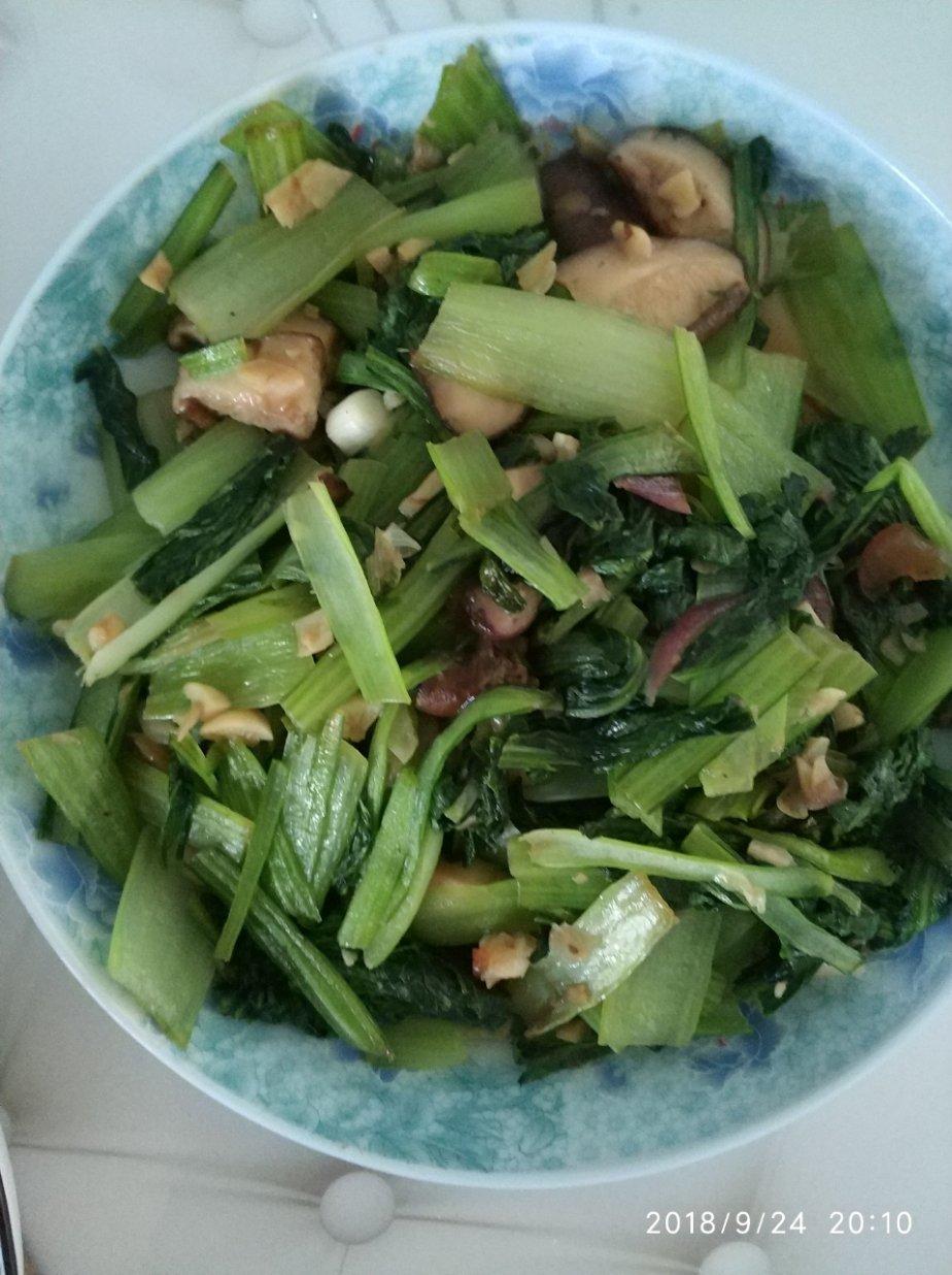香菇小白菜