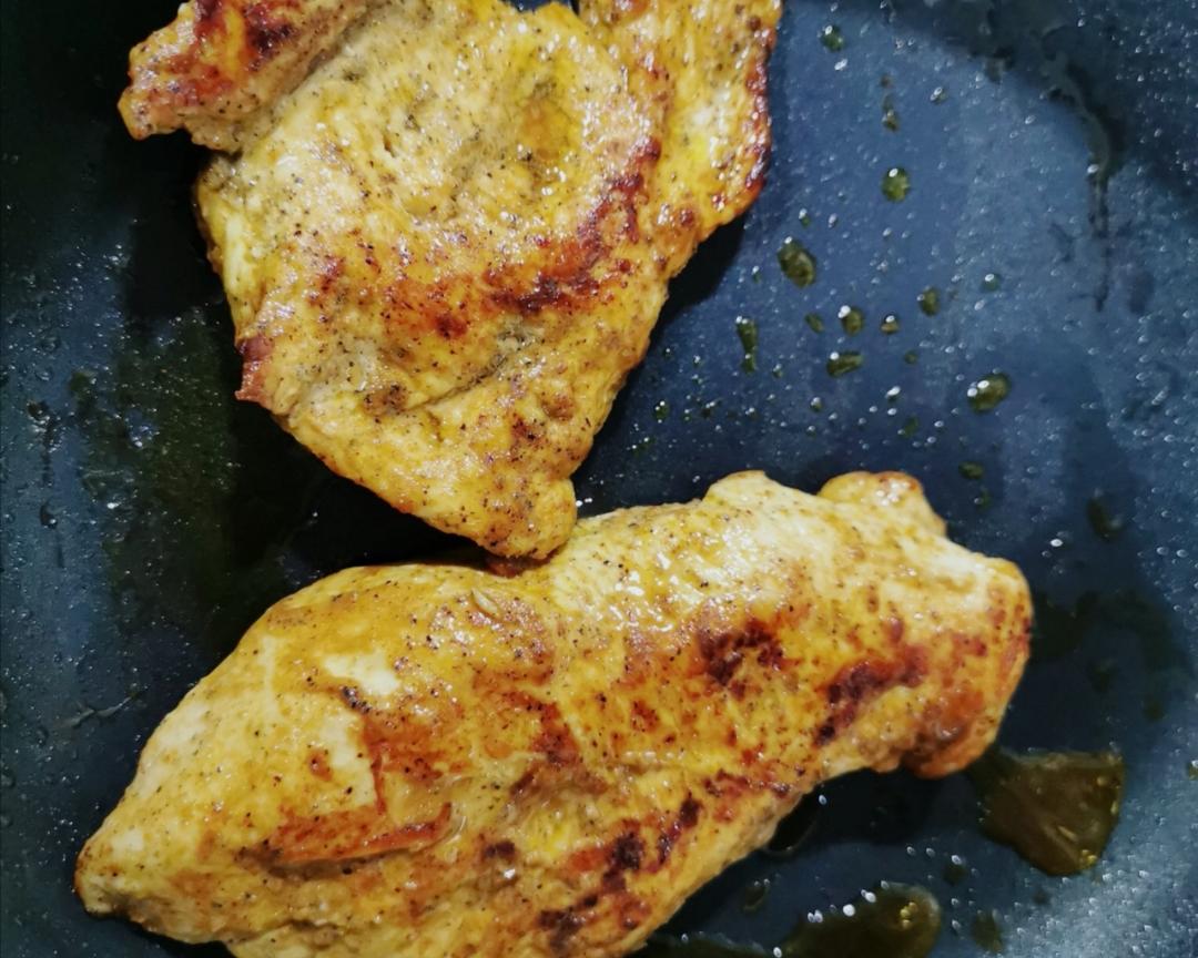 好吃又低脂咖喱鸡胸肉的做法