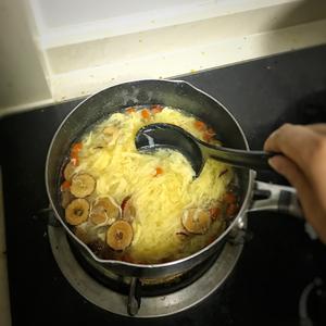 红枣枸杞酒酿蛋花汤的做法 步骤4