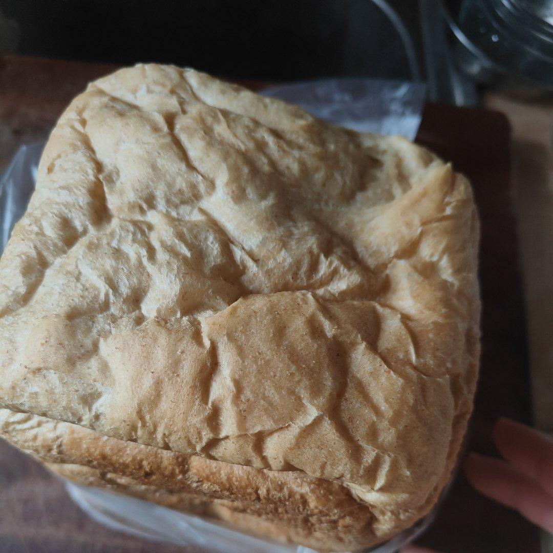 超级绵~奶白吐司