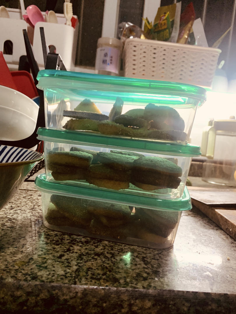 酥得掉渣渣的三角椰蓉酥