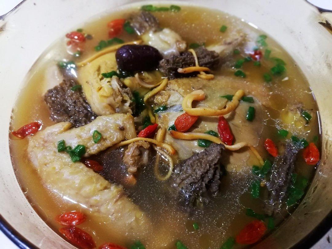 羊肚菌鸡汤（泡发与食法）