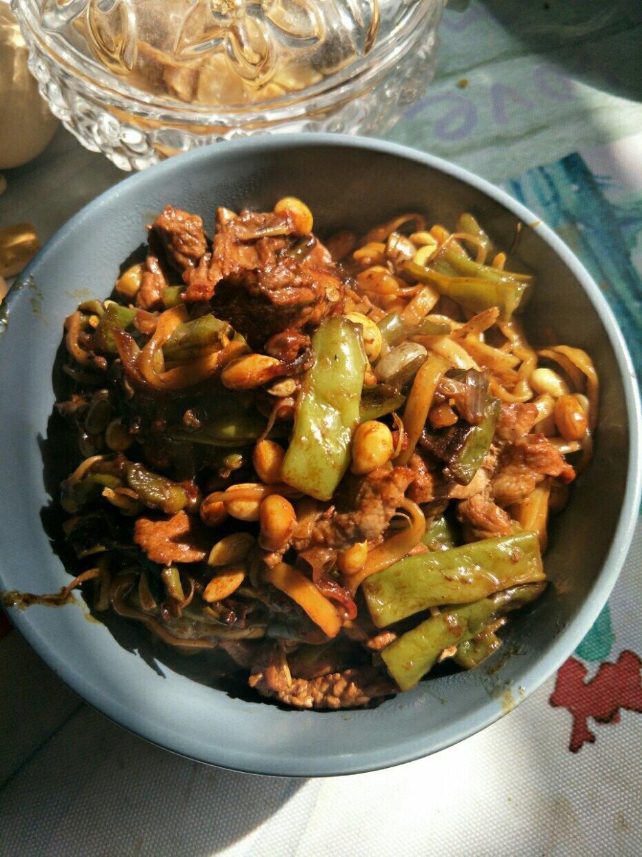 豆角焖面
