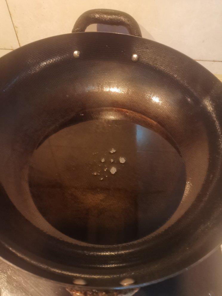 厨师长教你：“黄焖土鸡”的家常做法，味道很赞先收藏了