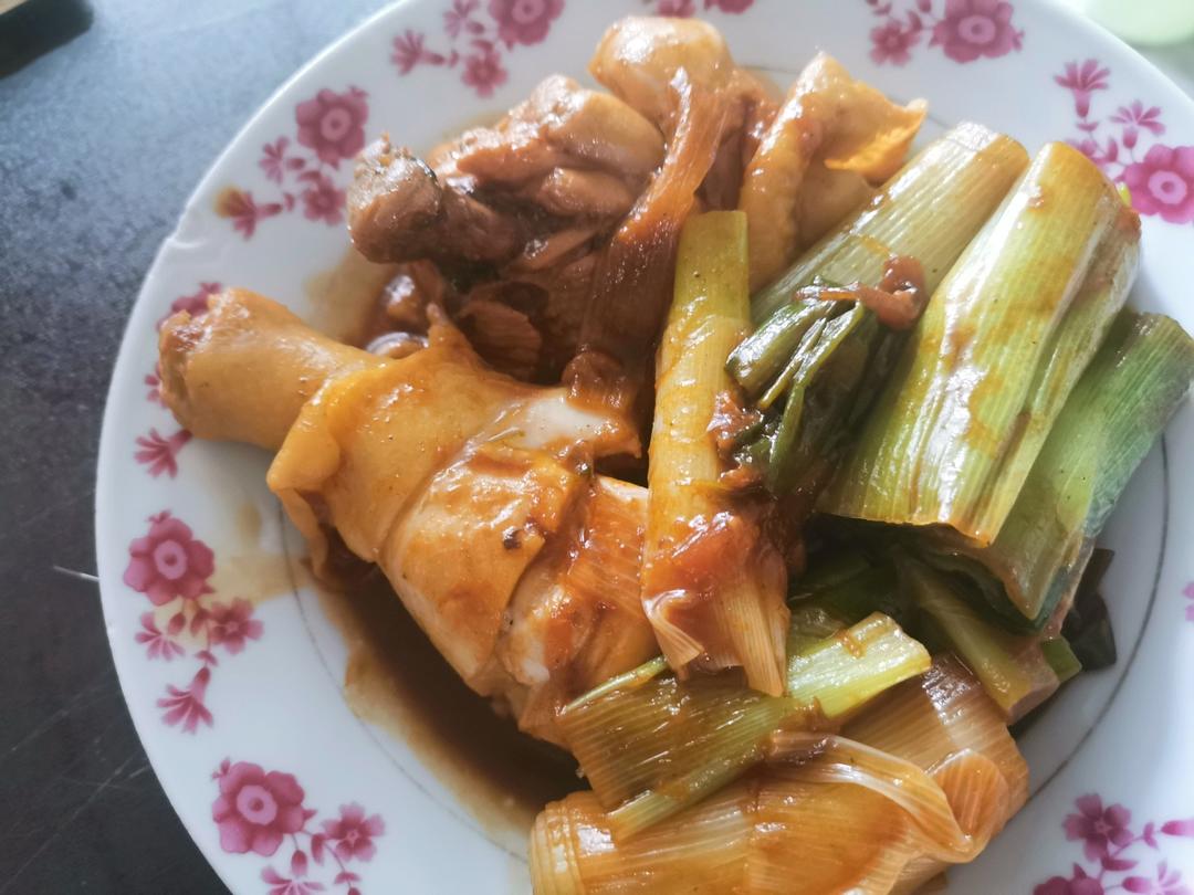 葱烧鸡腿