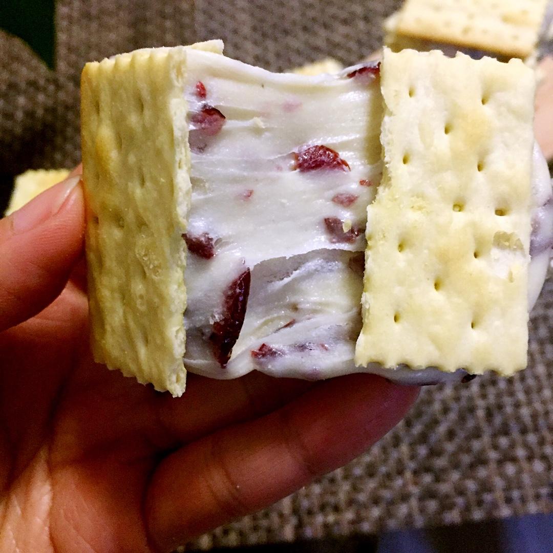 蔓越梅牛轧糖饼干（快手棉花糖苏打饼干版）