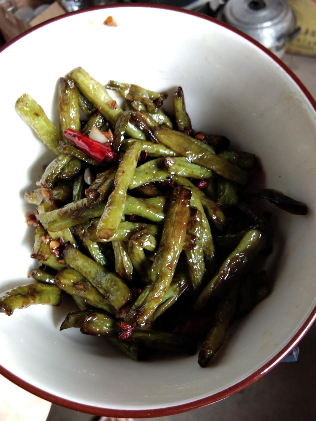 超好吃的干煸豆角