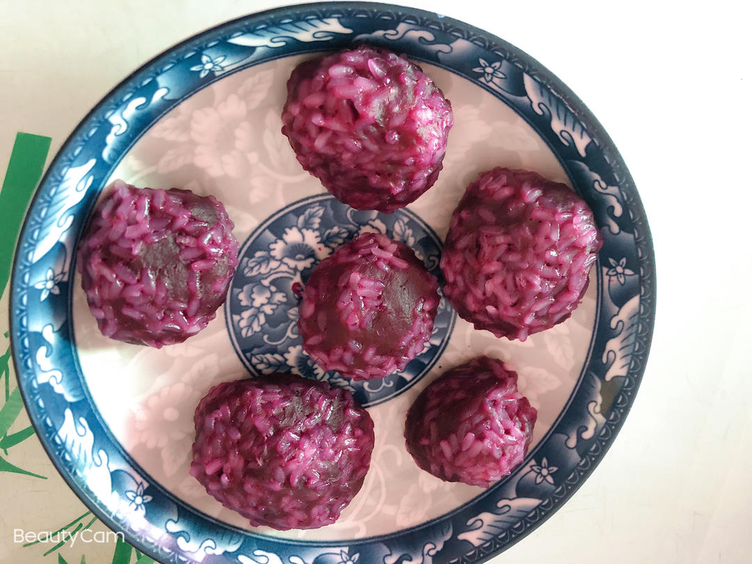 年夜饭必备系列丨高颜值自制紫薯糯米丸子