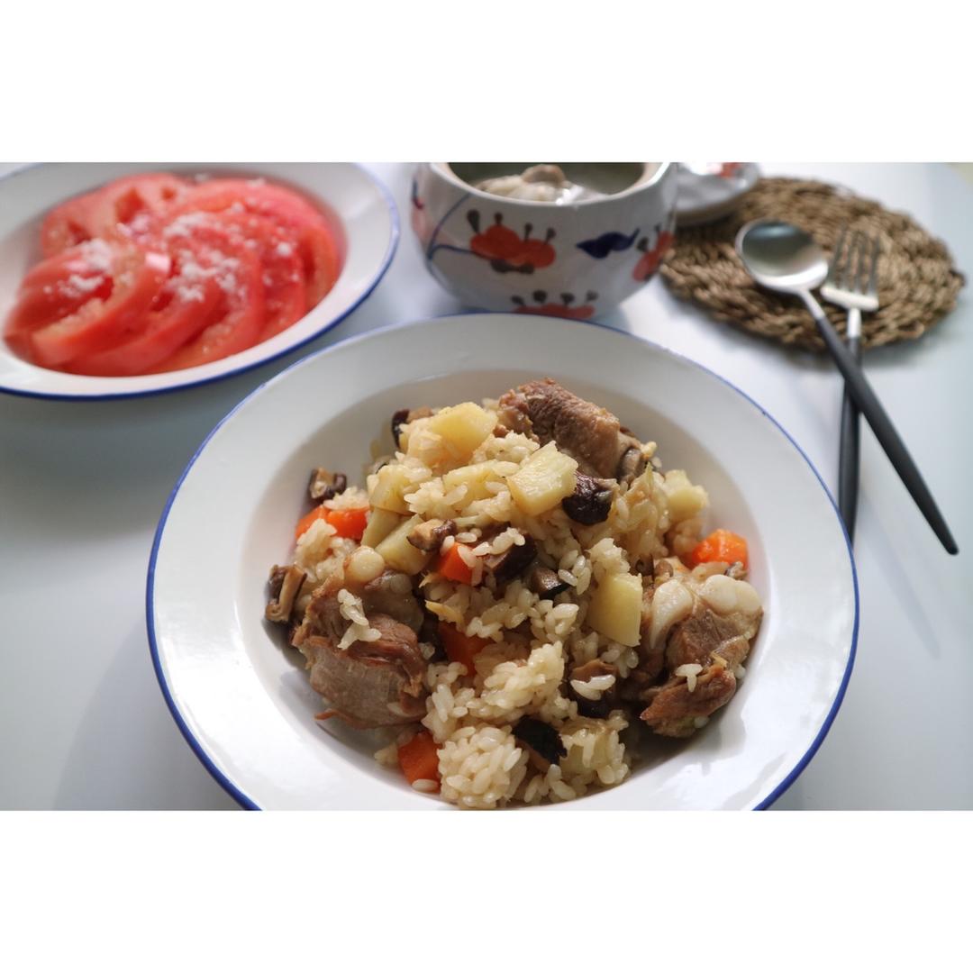 喷香排骨焖饭（爆好吃）