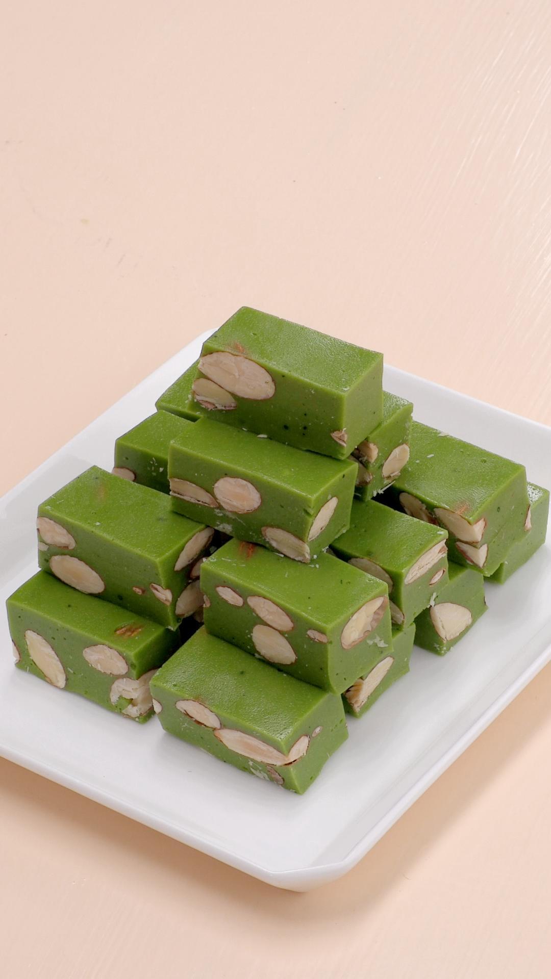 抹茶杏仁牛轧糖