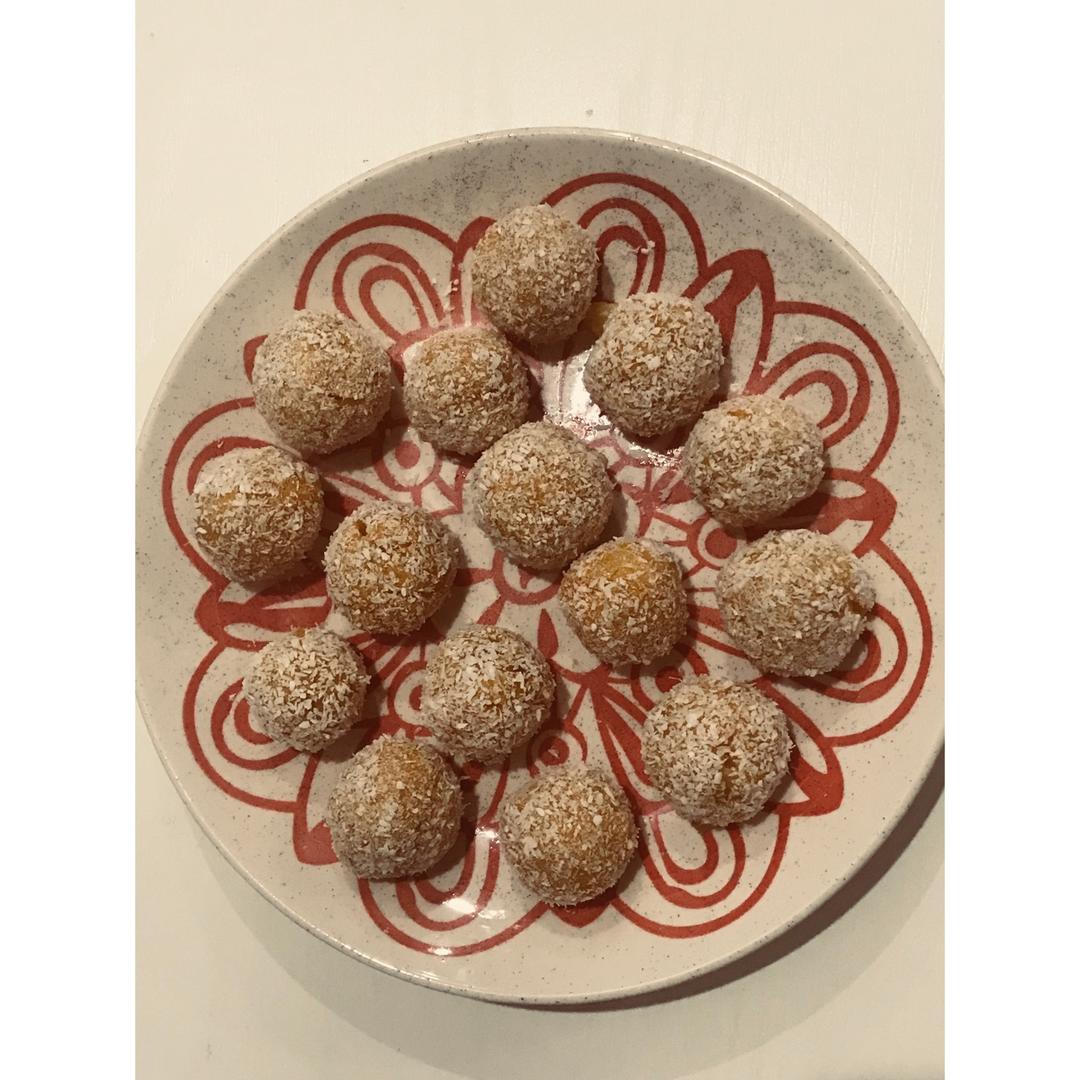 椰丝红薯燕麦球