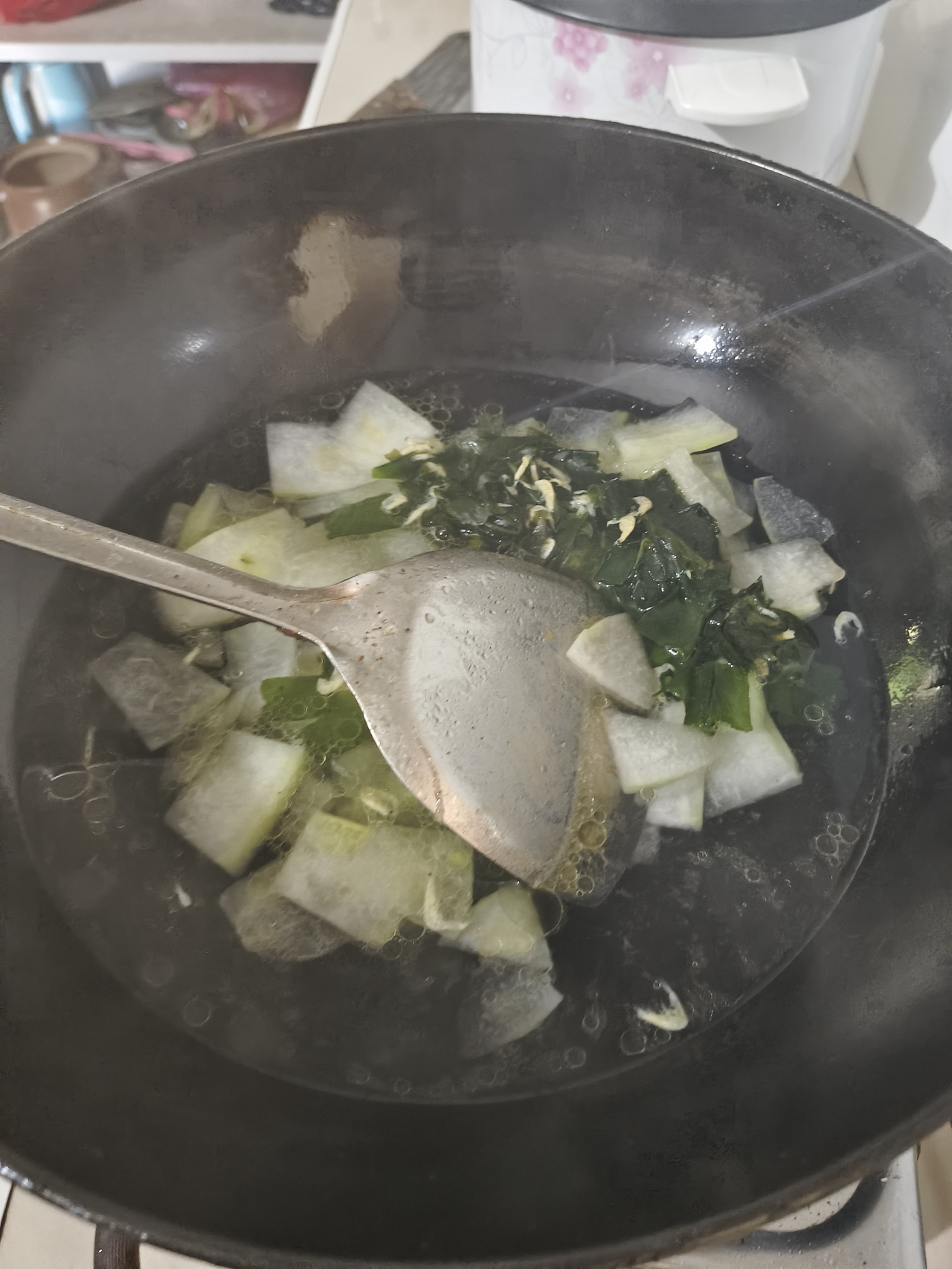 冬瓜裙带菜瘦肉汤的做法 步骤6