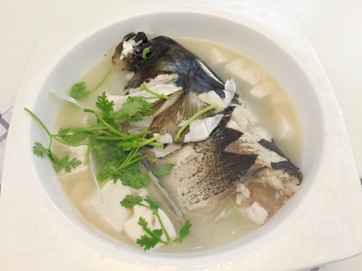 豆腐鱼头汤