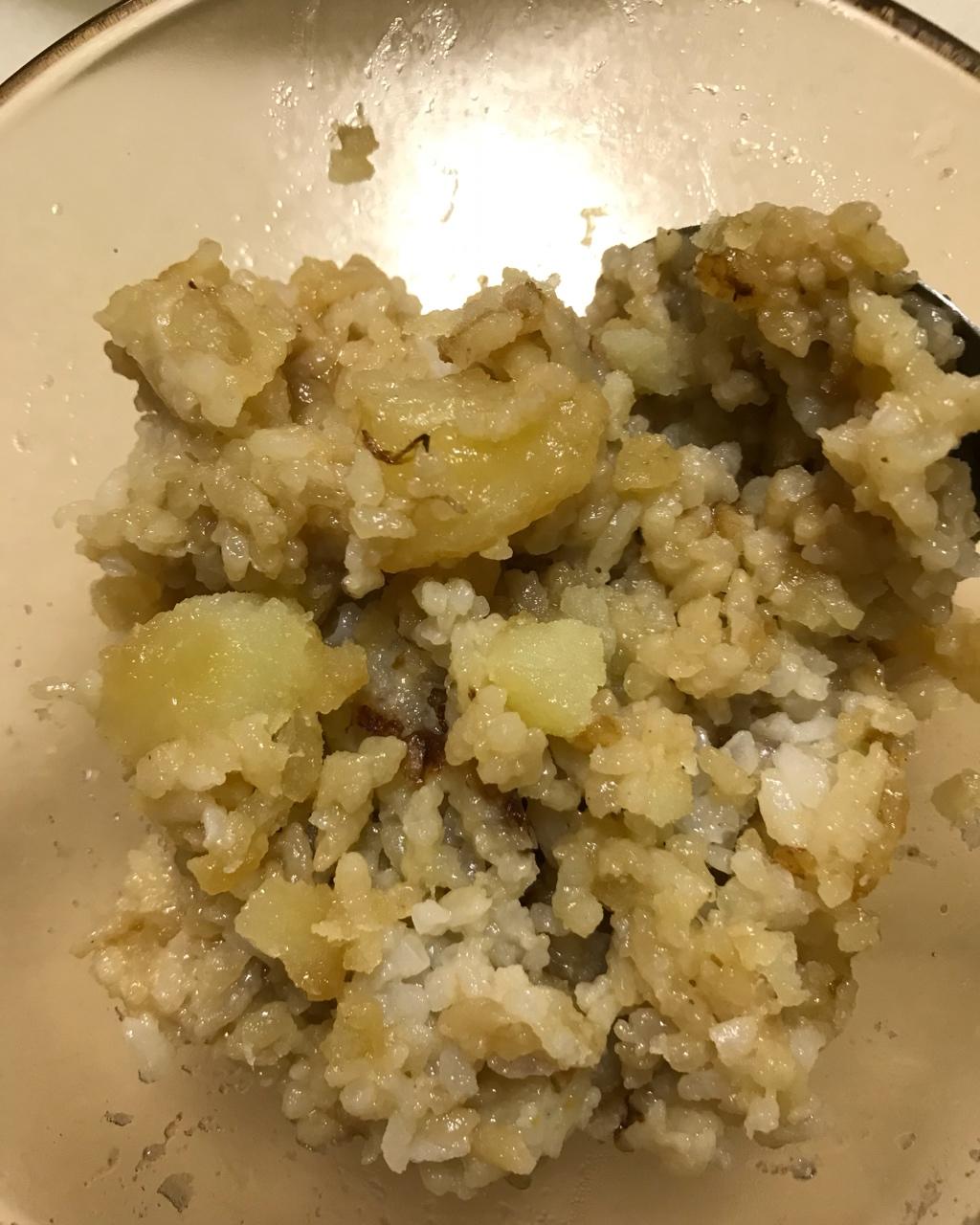 土豆焖饭（电饭锅版）