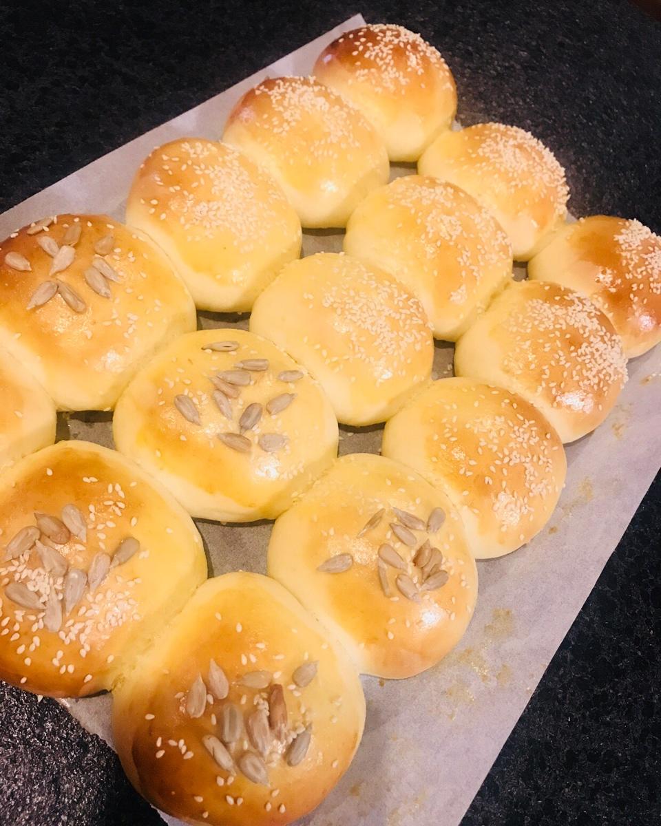 鲜奶油小餐包（一次发酵）